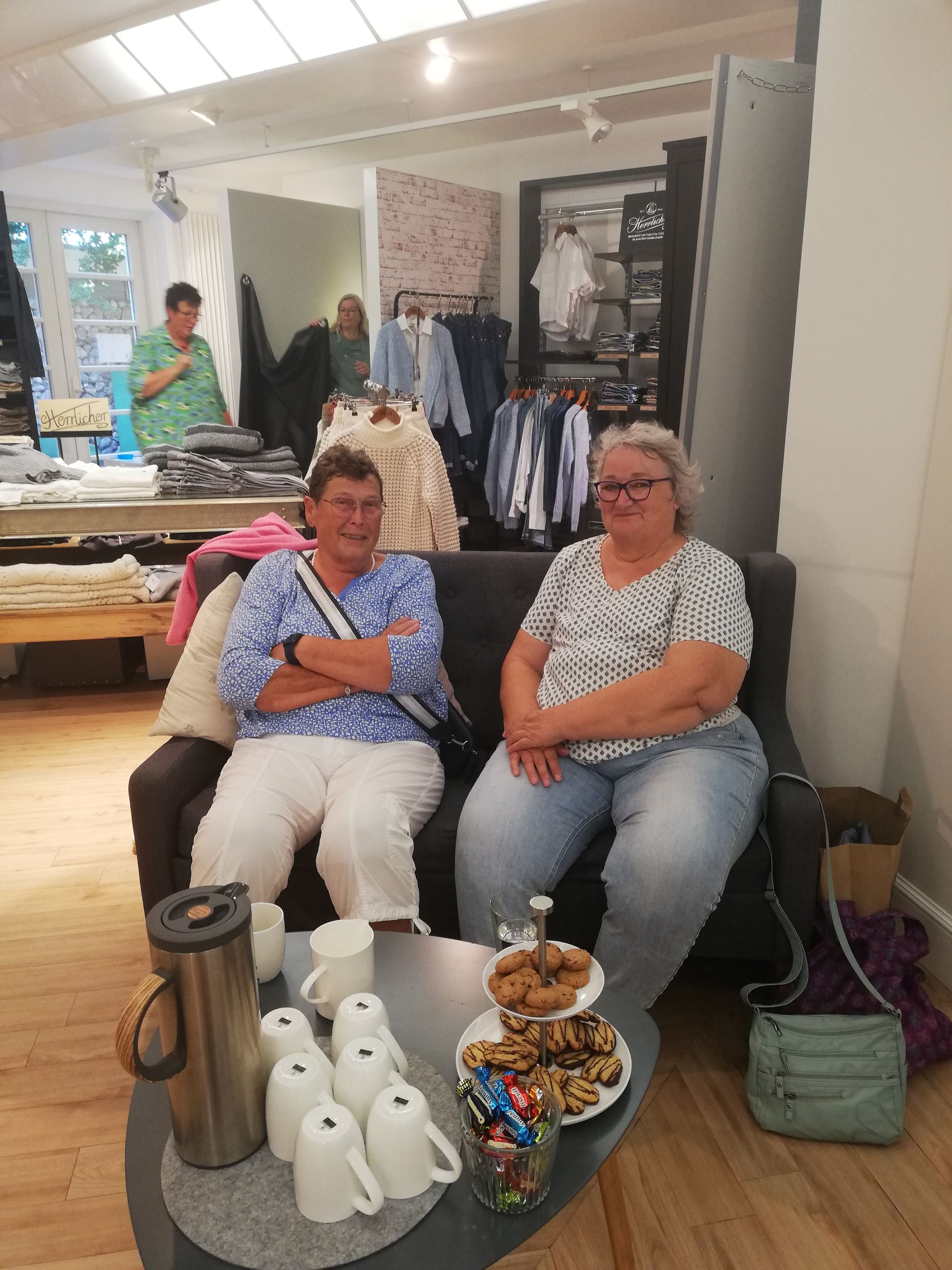 Shoppen bei Jule B. in Niebüll am 21.9.2024